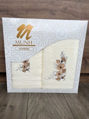 Brisače v škatli Bež Rože